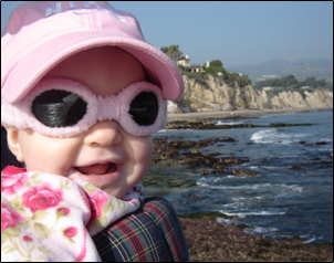 baby-sunglasses-pink-ocean.jpg
